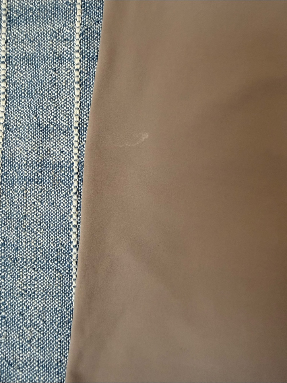 Vuori Taupe Leggings with Dark Trim - Picture 6 of 6